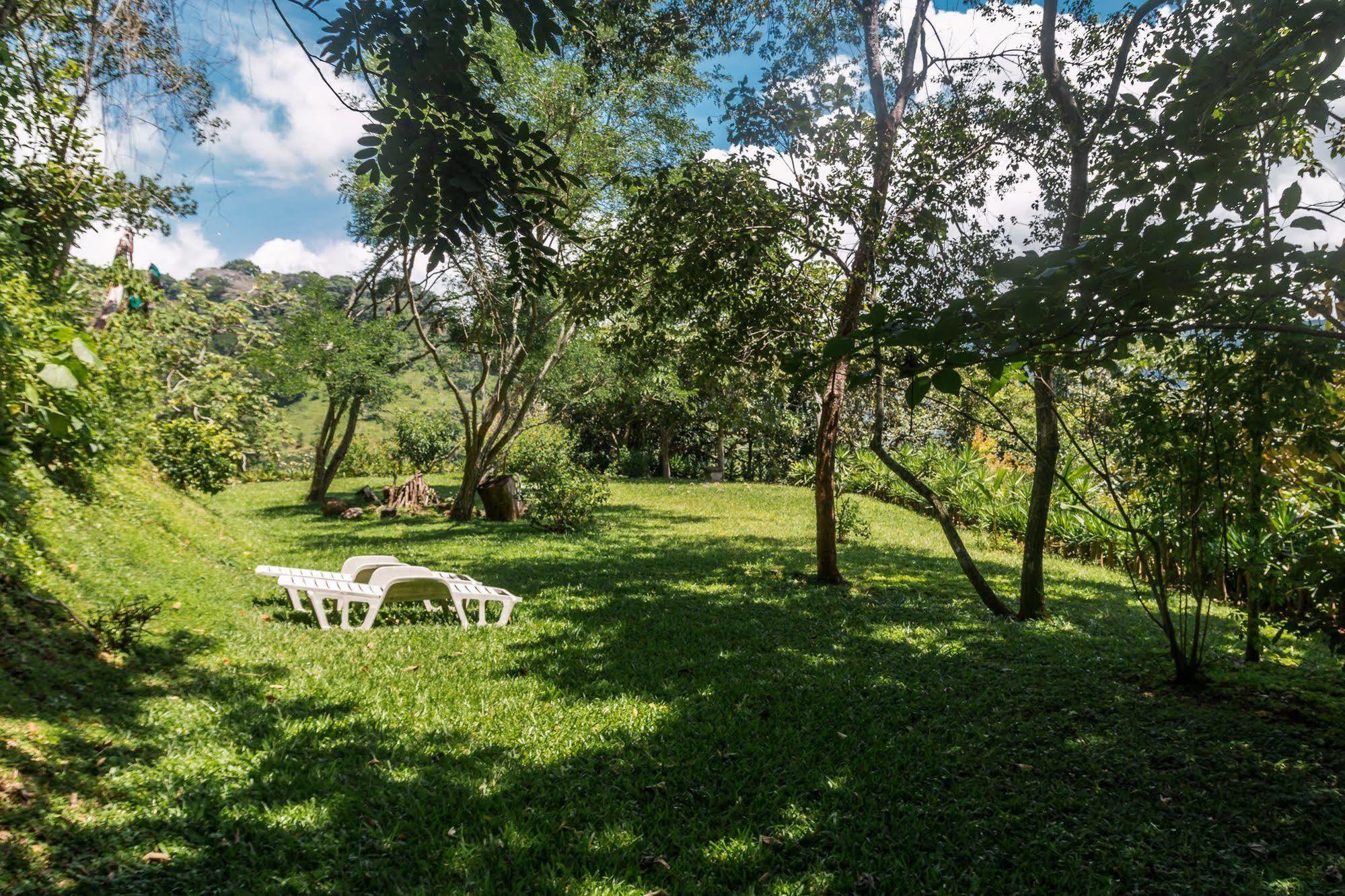Vista Atenas Bed And Breakfast Mercedes  Εξωτερικό φωτογραφία